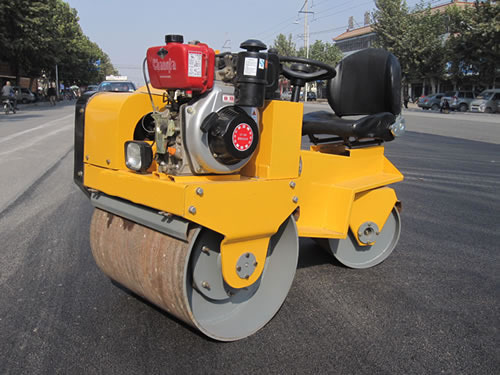 筑牢公路安全防线 规范运营管理秩序 对G680线开展综合业务督导检查(图1)