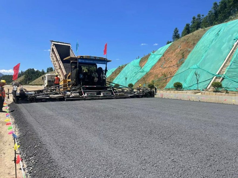 现货全液压座驾式压路机市政小型压路机35吨振动参数今日多少钱(图1)