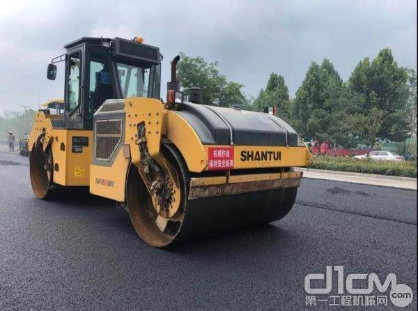 实力挑战由它做主丨LTS08道路压实的主力设备!(图1)